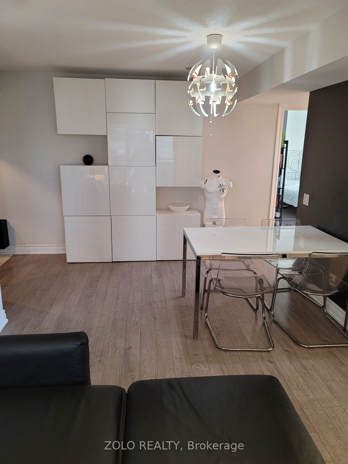153 Beecroft Rd, #610