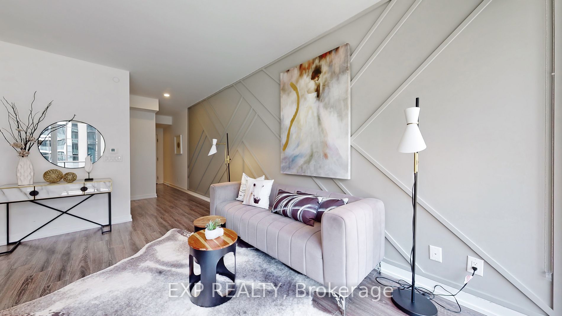 20 Edward St, #611