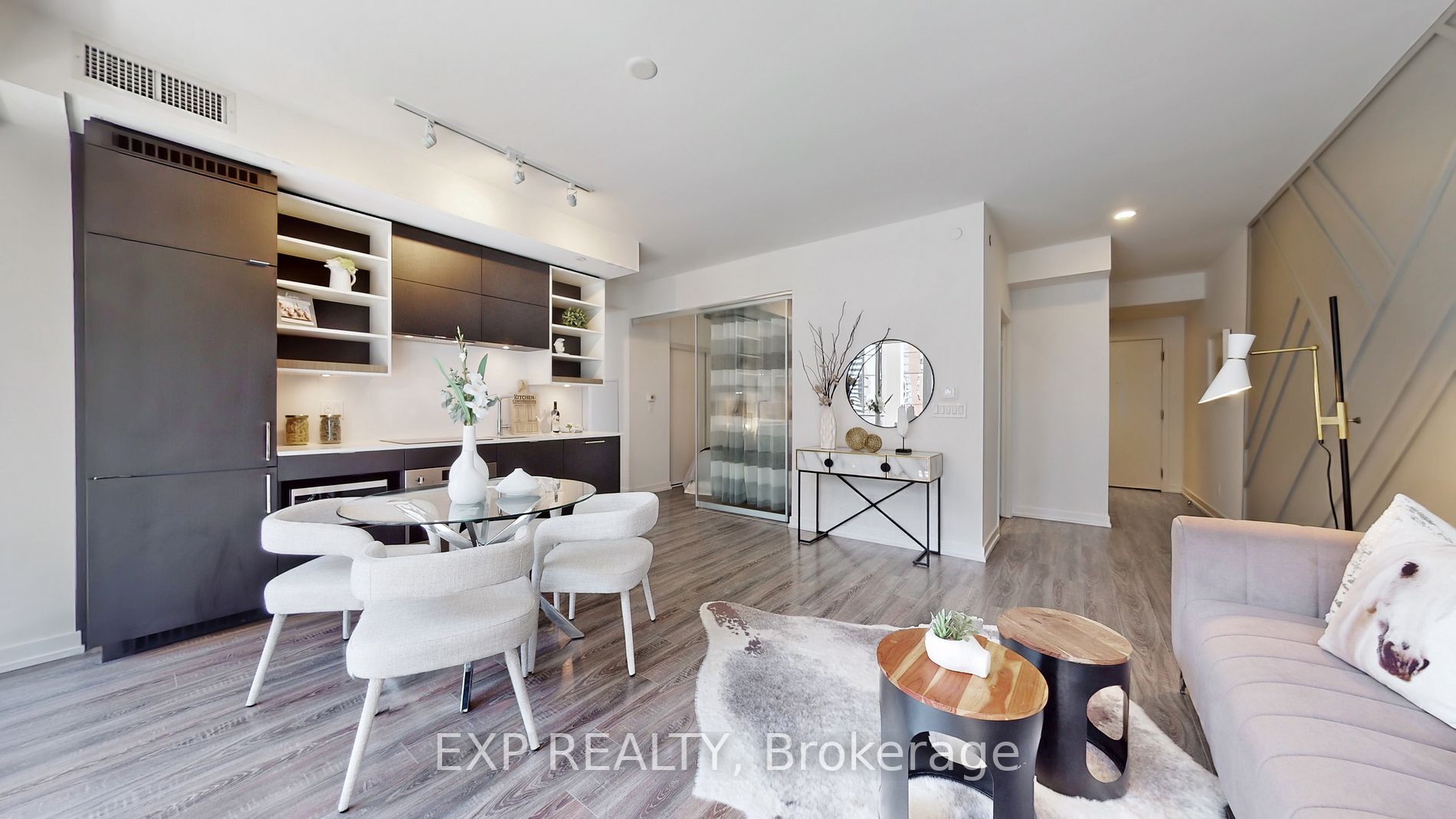20 Edward St, #611