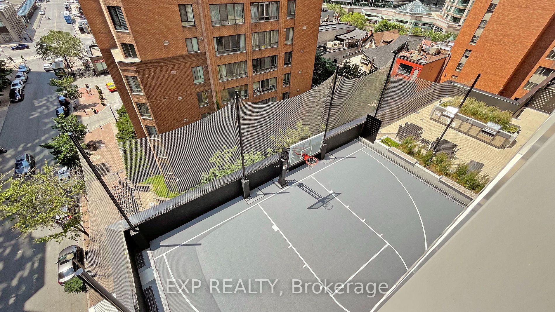 20 Edward St, #611