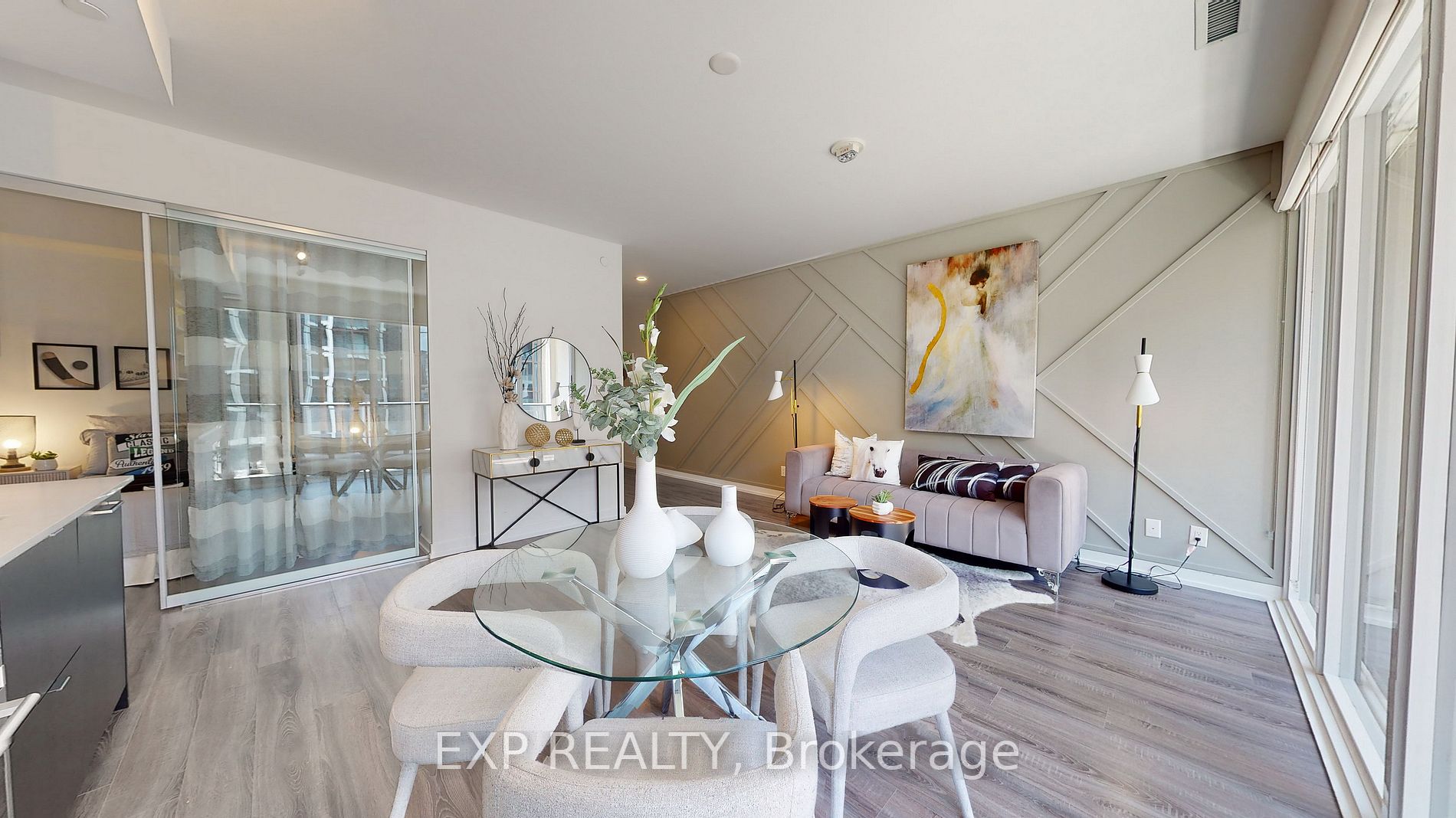 20 Edward St, #611