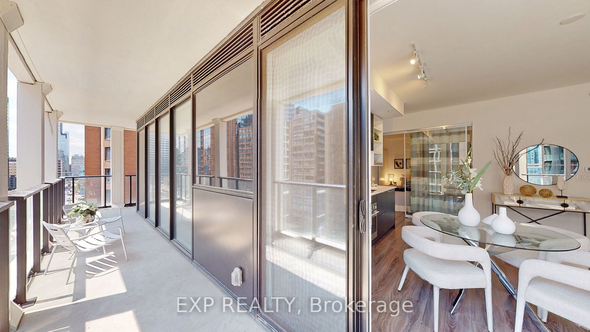 20 Edward St, #611