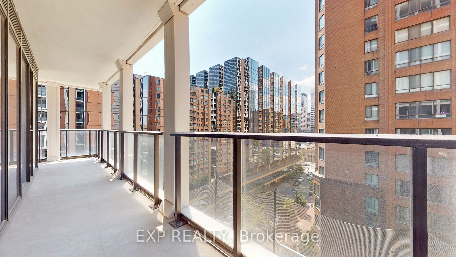 20 Edward St, #611