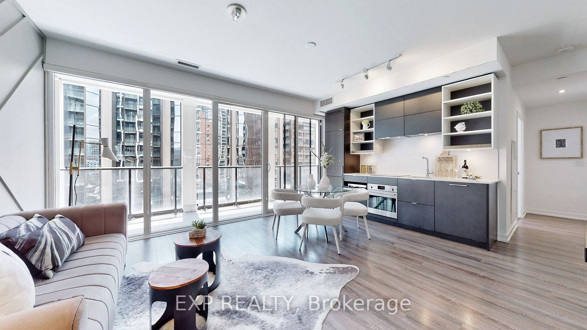 20 Edward St, #611