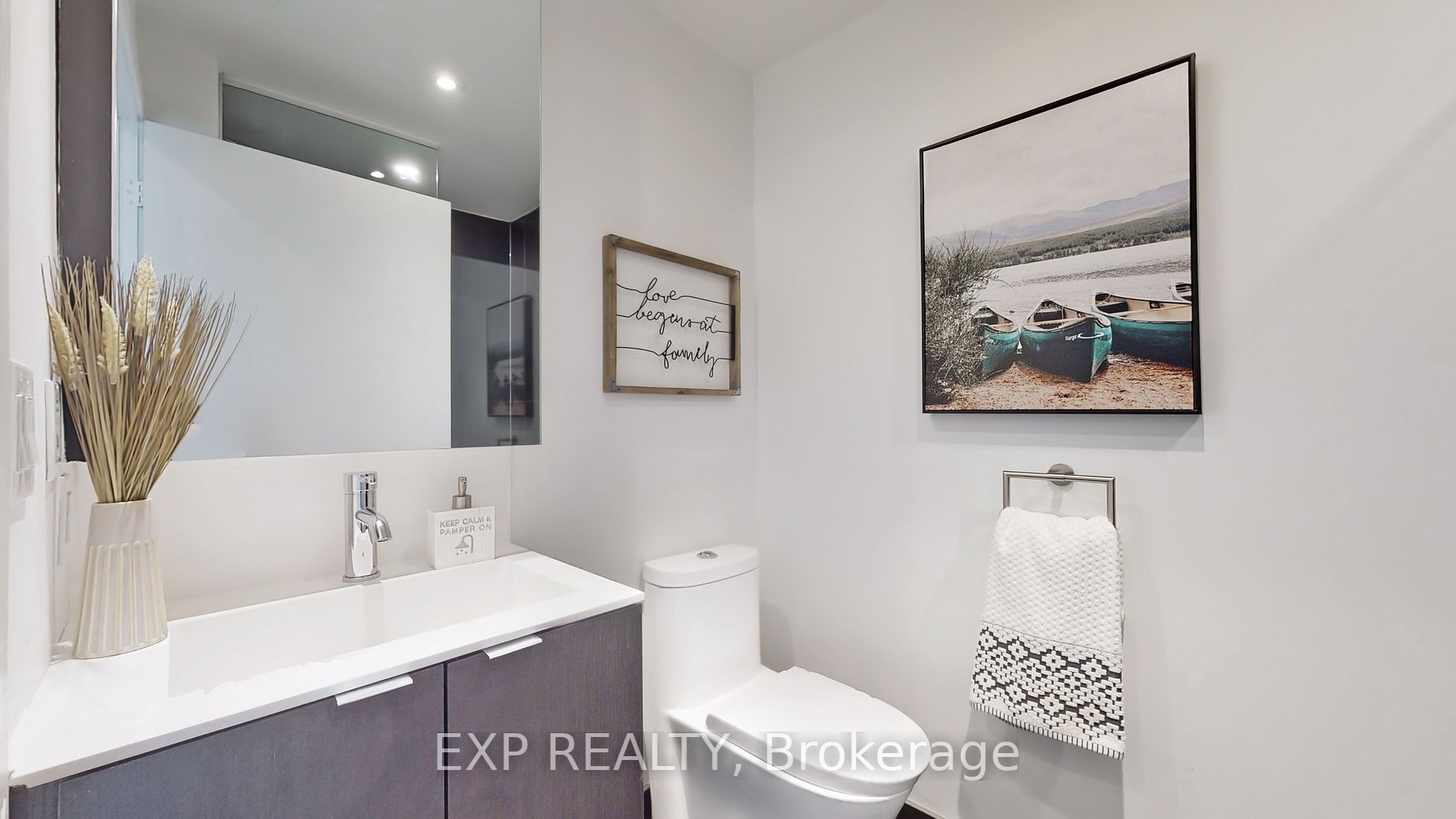 20 Edward St, #611