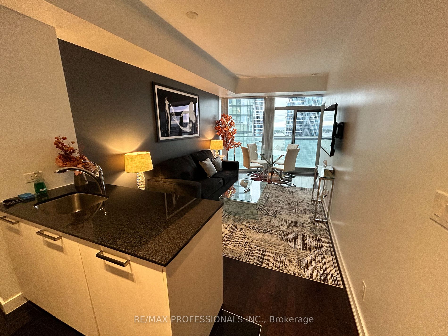12 York Street #2503