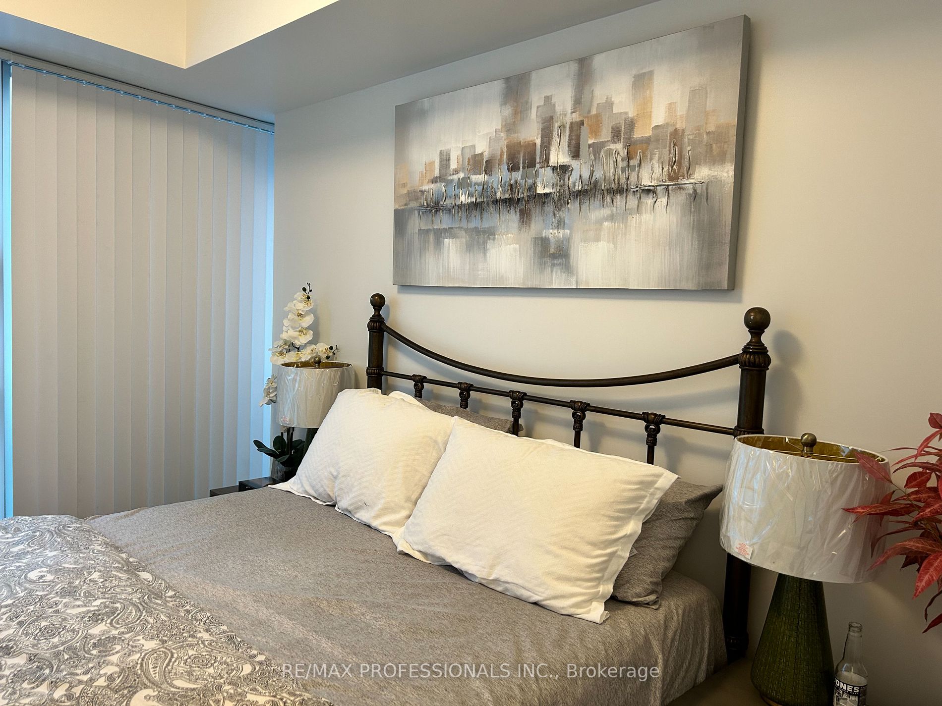 12 York Street #2503