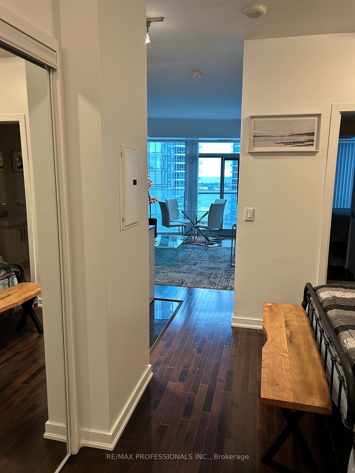 12 York Street #2503