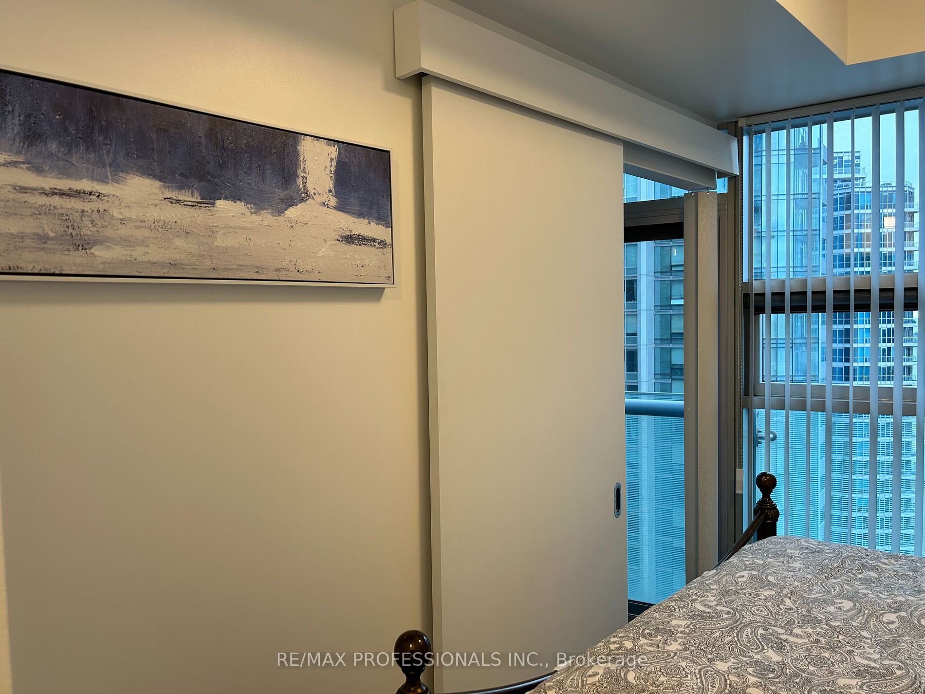 12 York Street #2503
