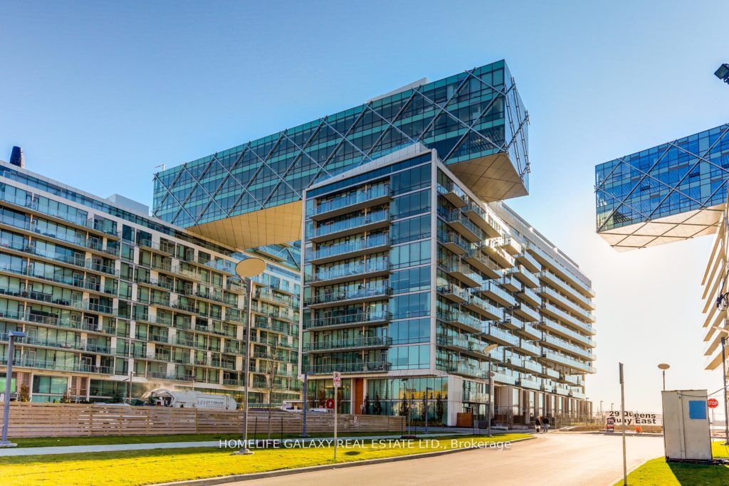 39 Queens Quay E, #934