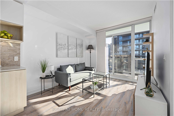 52 Forest Manor Rd, Toronto
