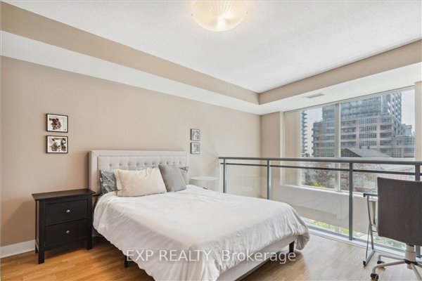 50 Lynn Williams St, Toronto