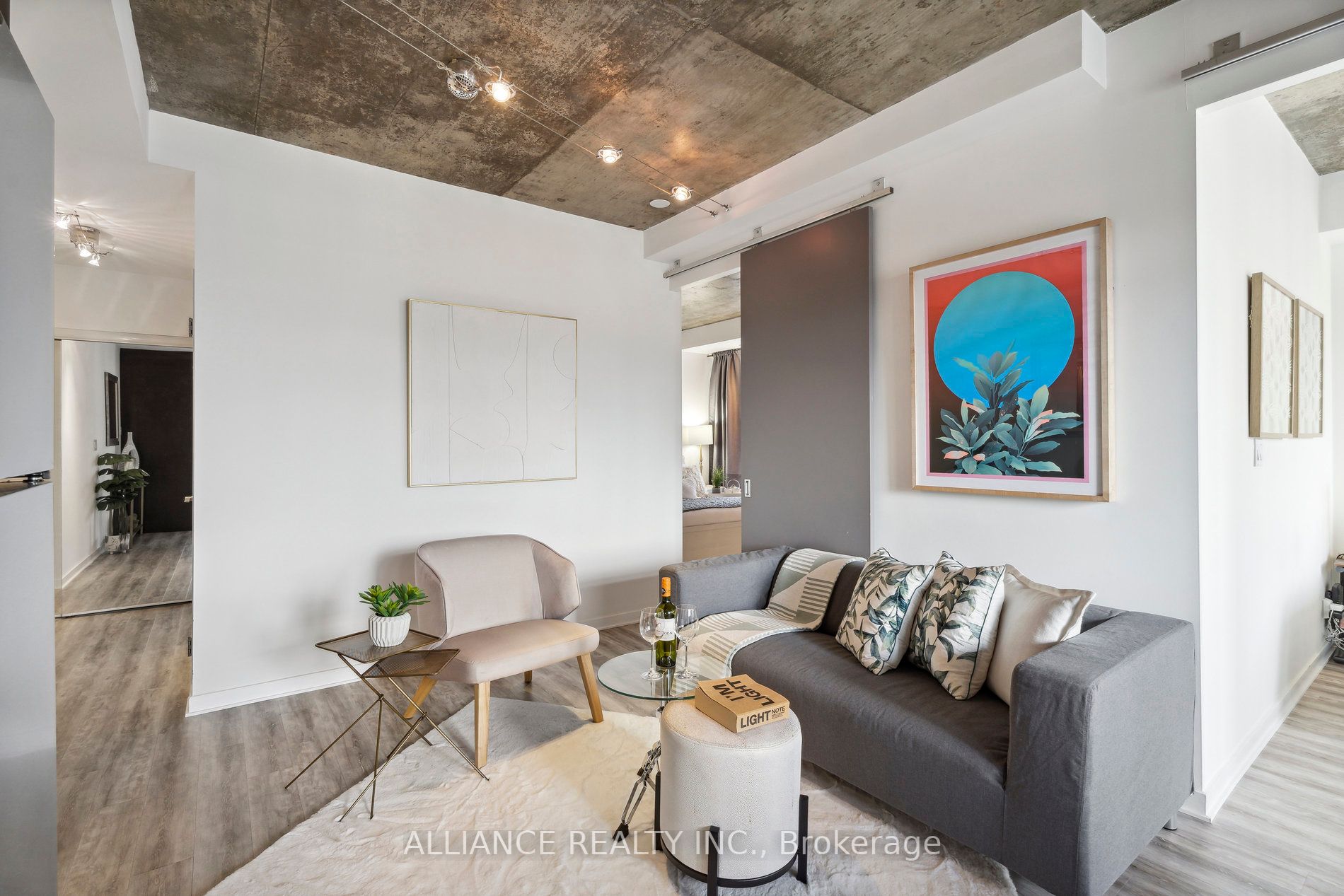 1 Shaw St, #927