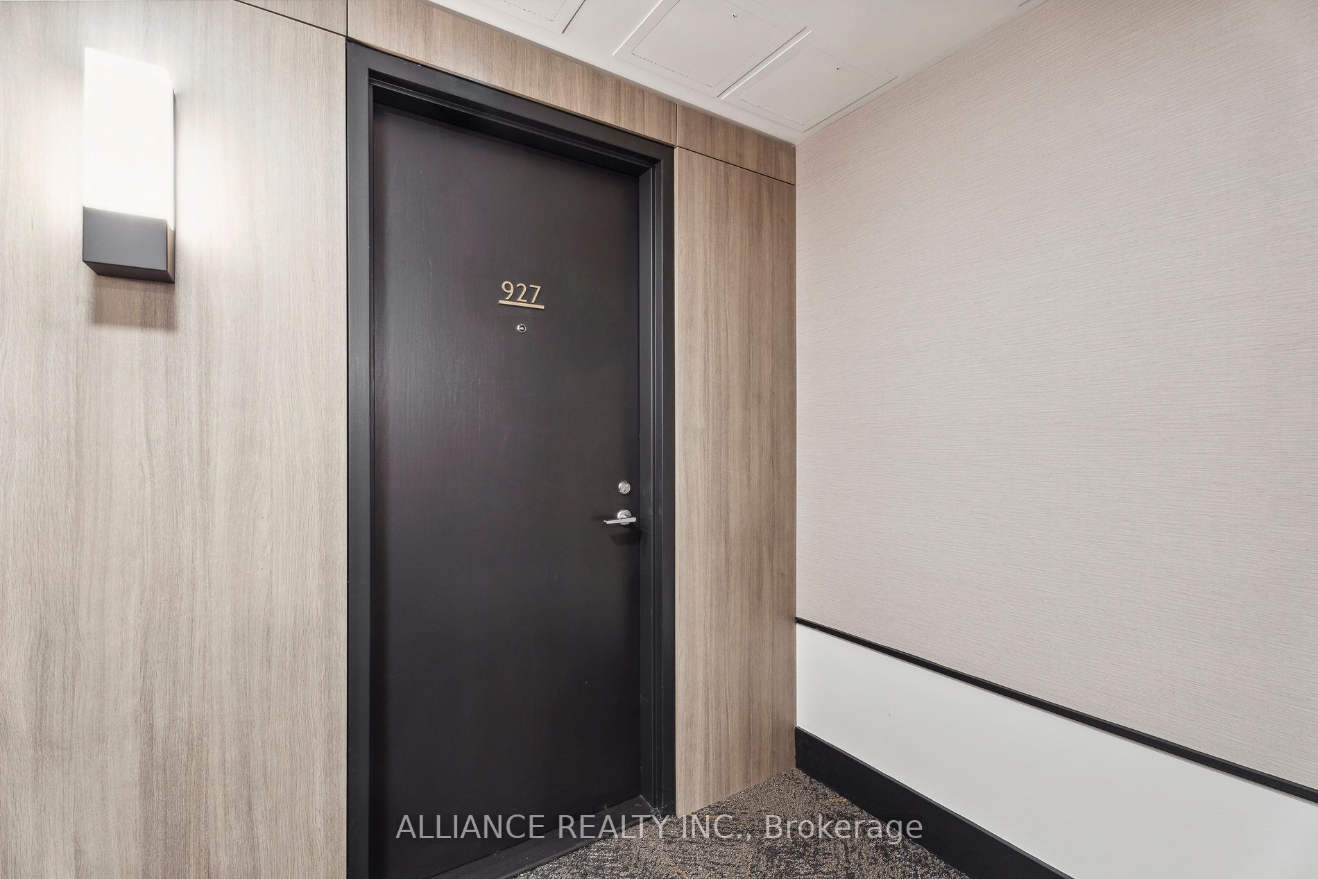 1 Shaw St, #927