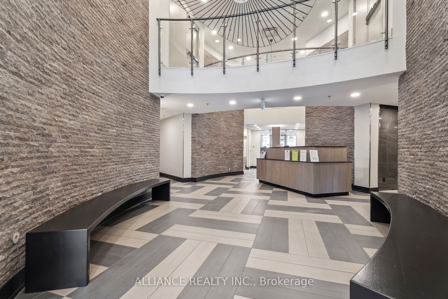 1 Shaw St, #927