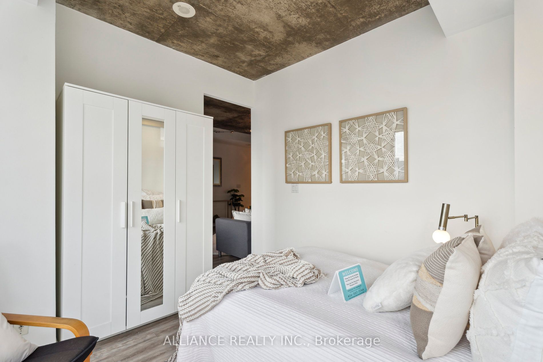 1 Shaw St, #927