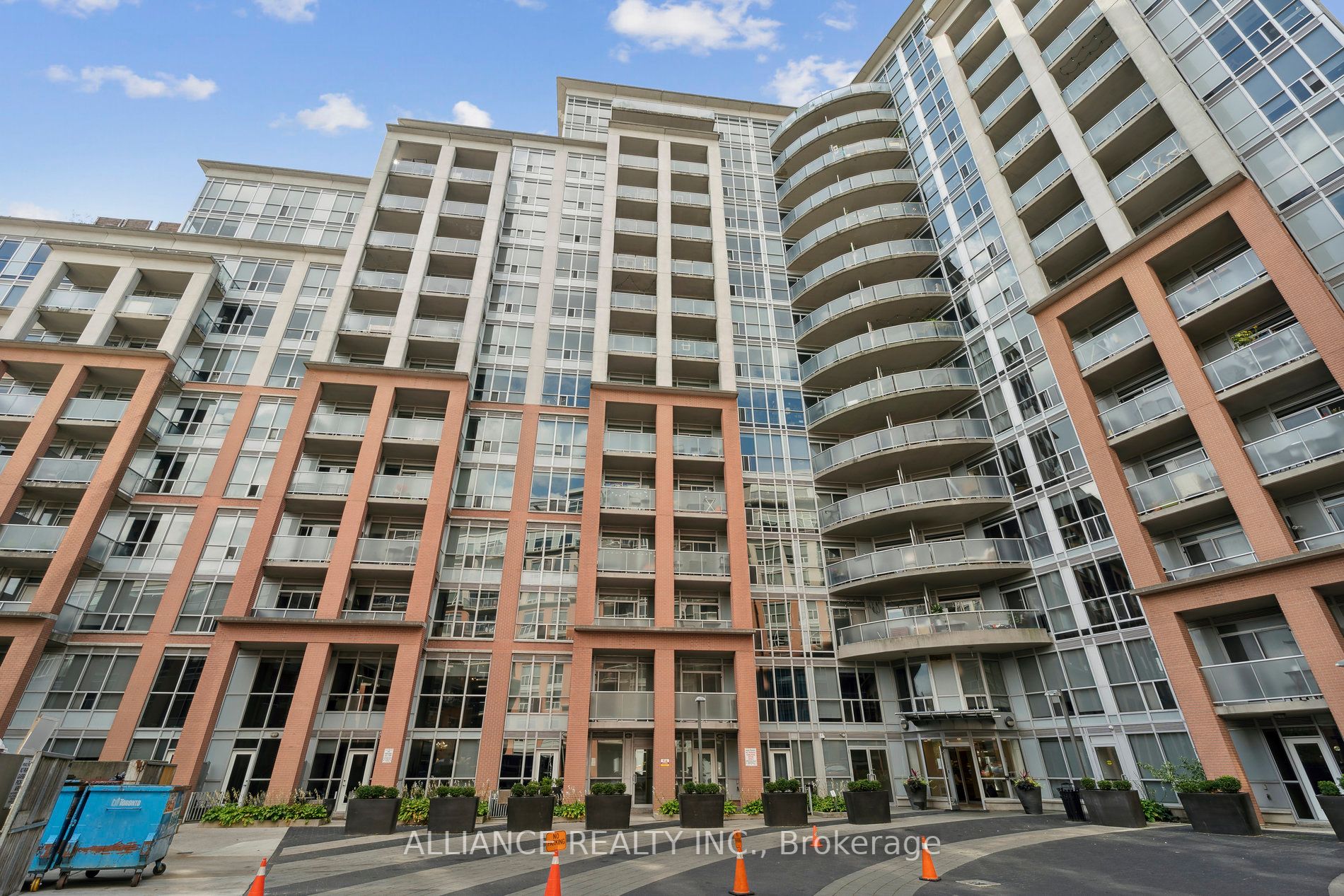 1 Shaw St, #927