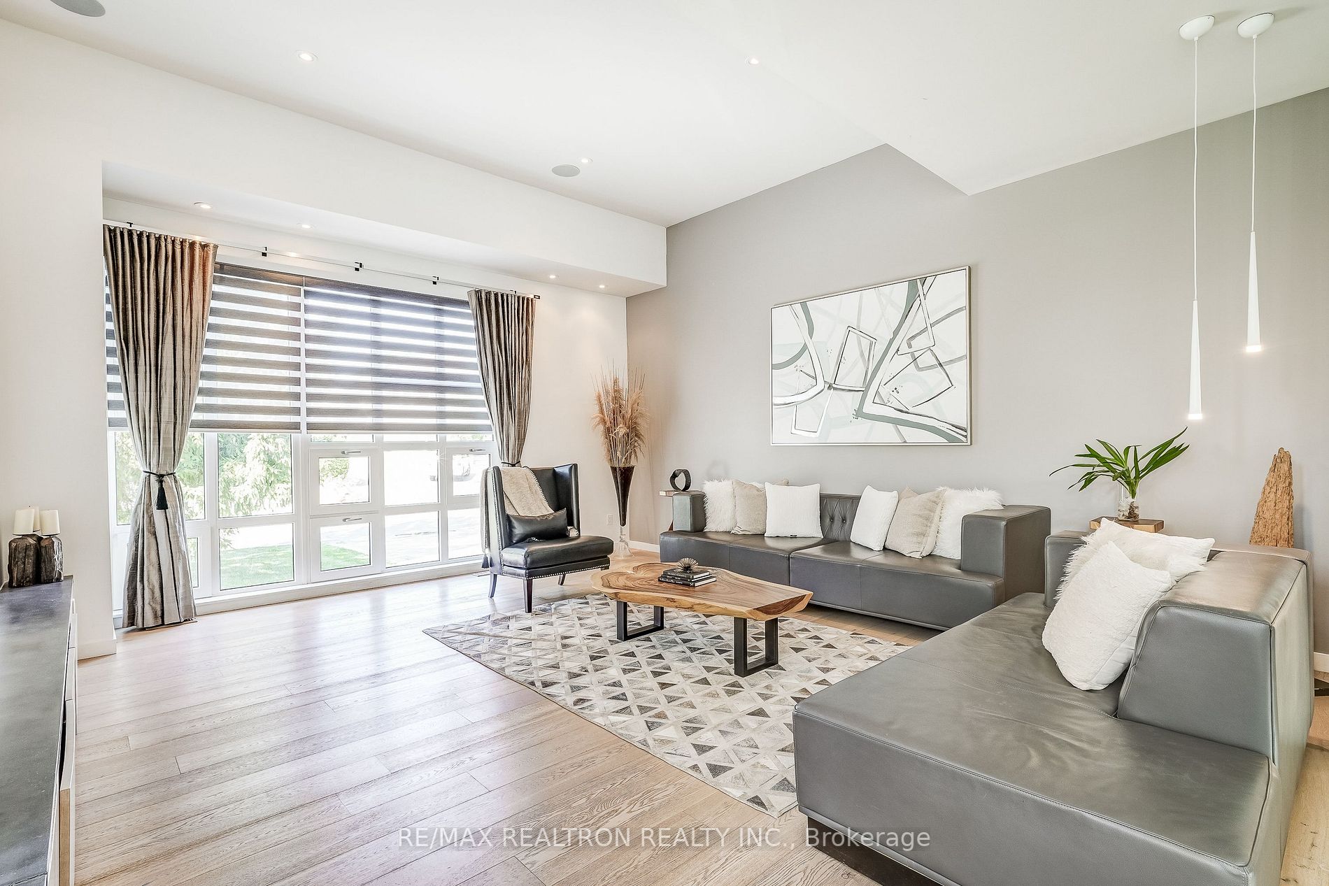87 Otonabee Ave