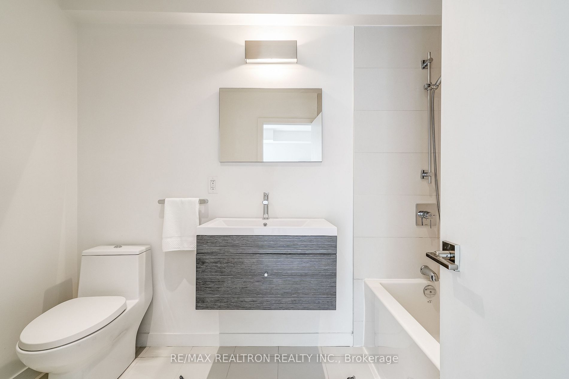 87 Otonabee Ave