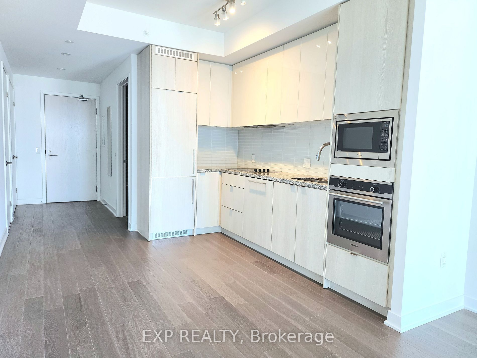 115 Blue Jays Way, #4110