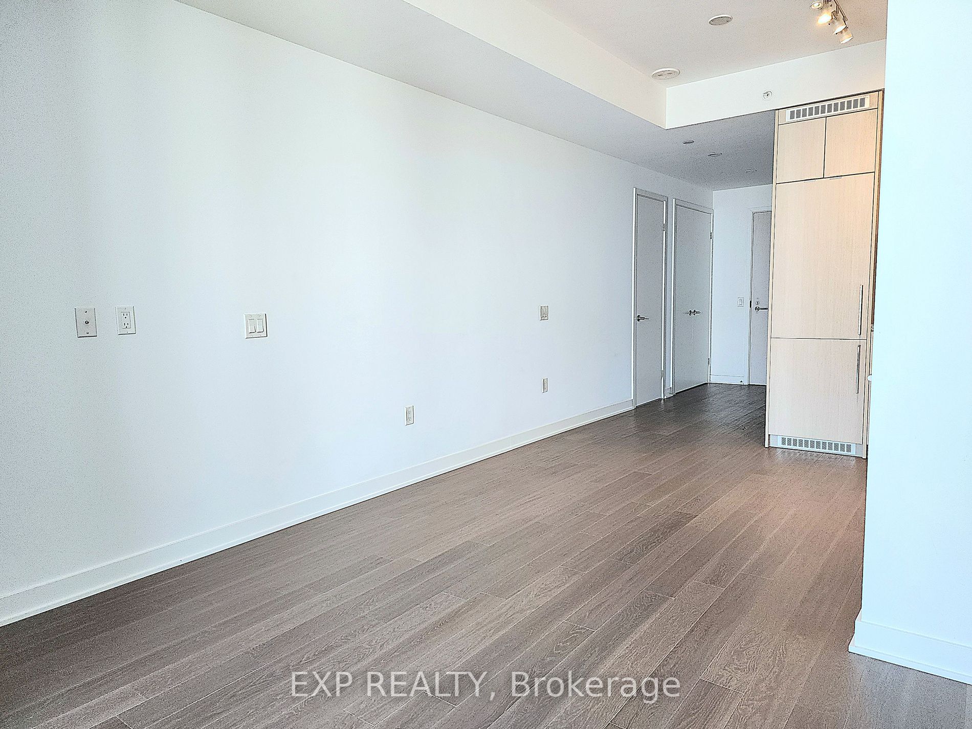 115 Blue Jays Way, #4110