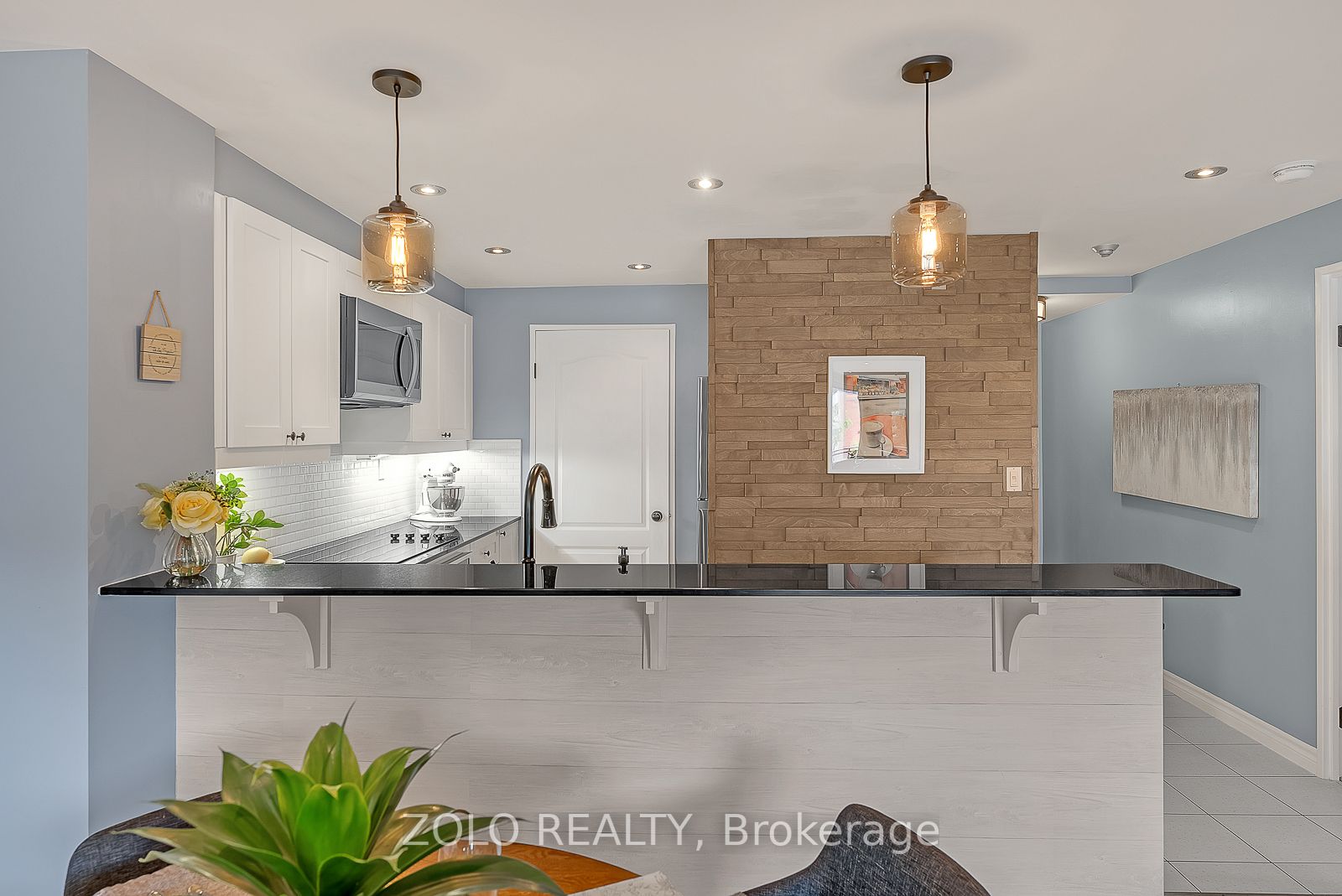 9 Greenbriar Rd, #210