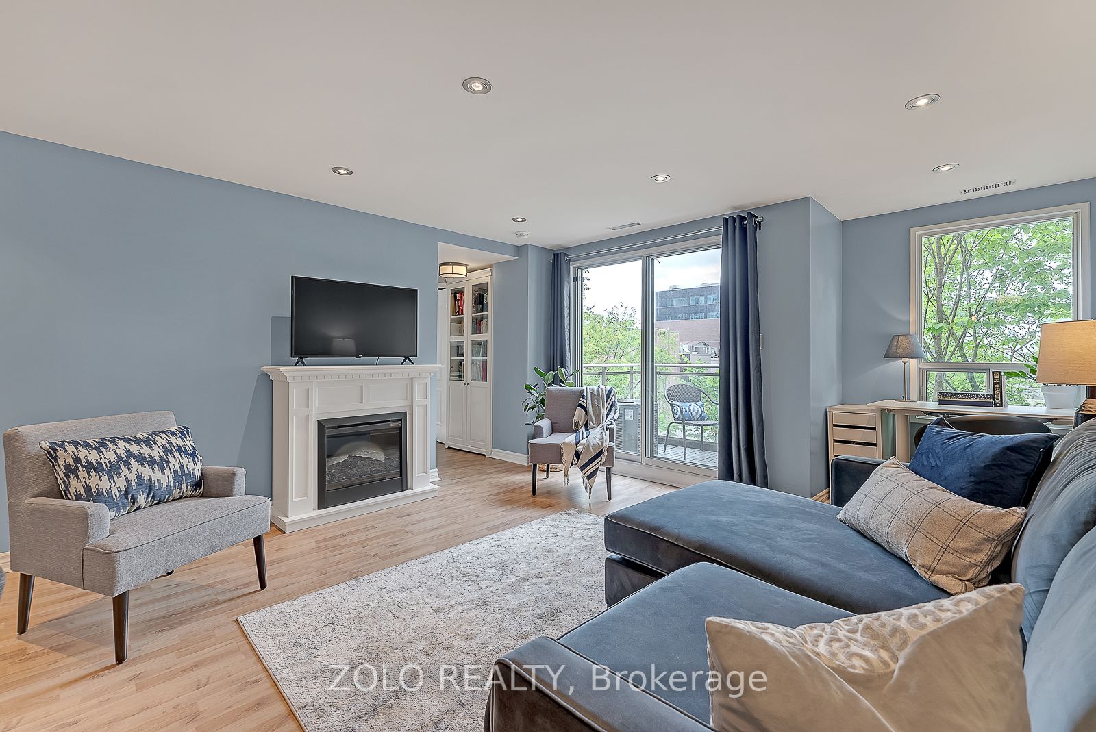 9 Greenbriar Rd, #210