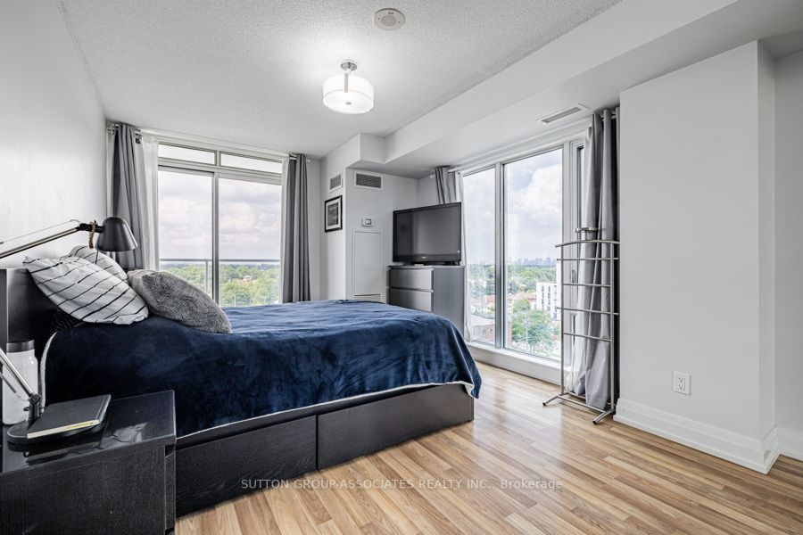 555 Wilson Ave, #803E