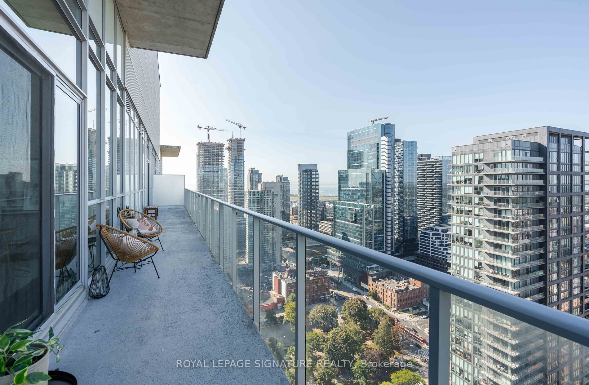 375 King St W, #Ph3508