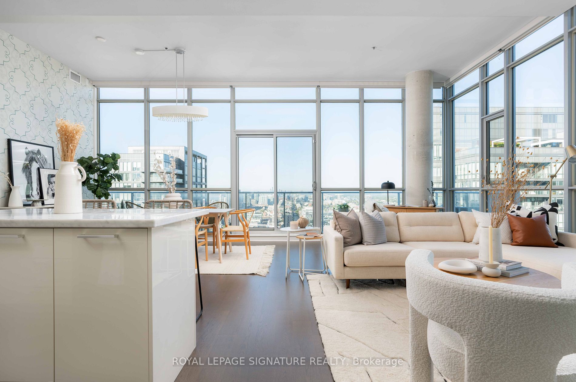 375 King St W, #Ph3508