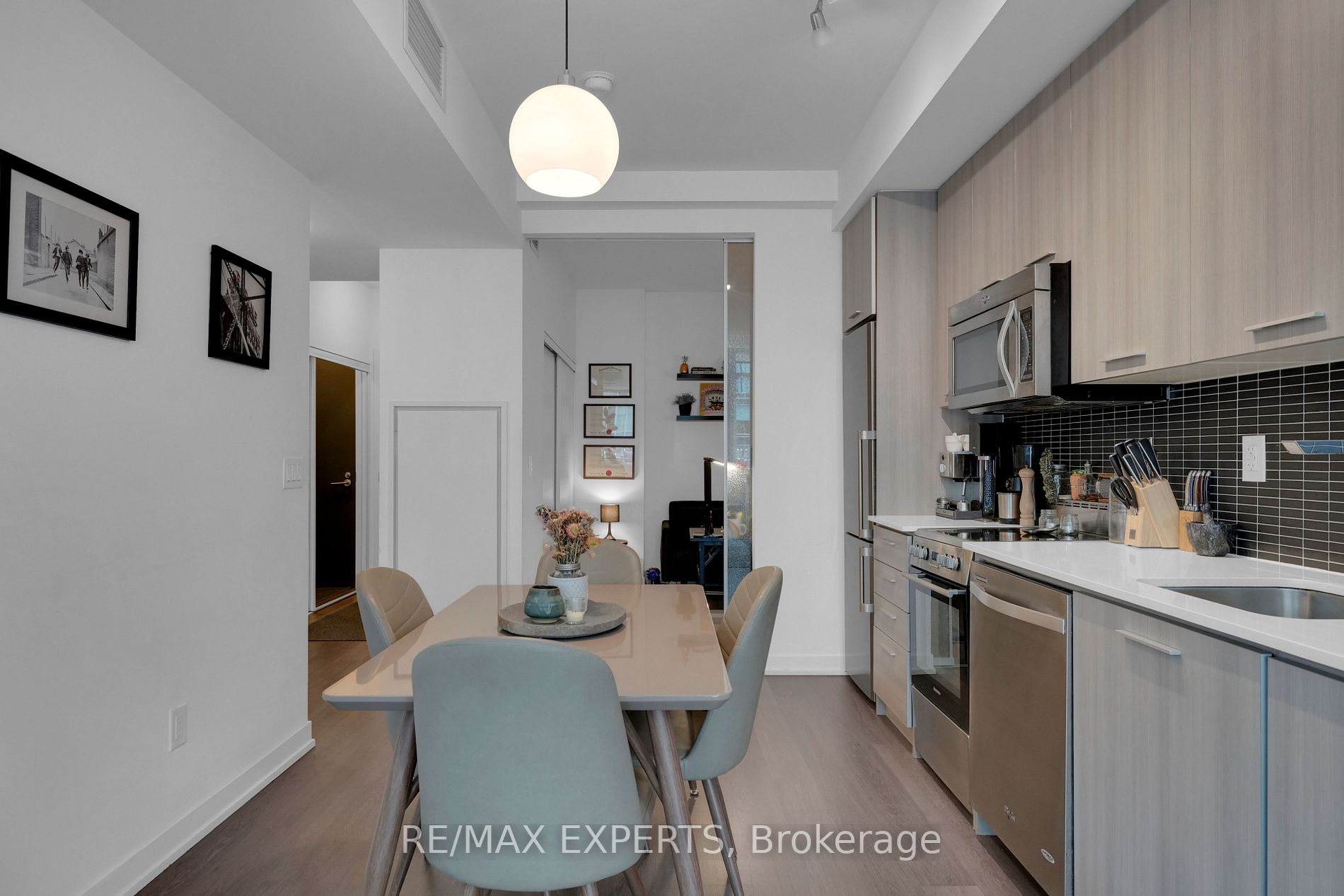 105 George St, #311