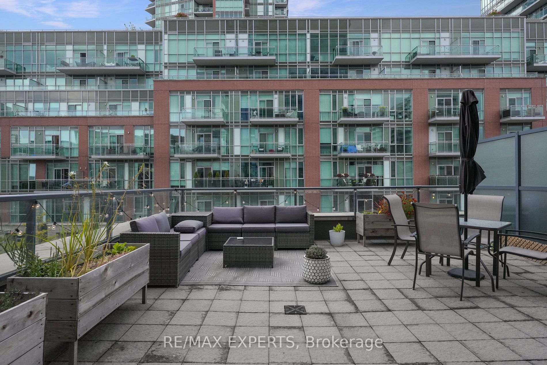 105 George St, #311