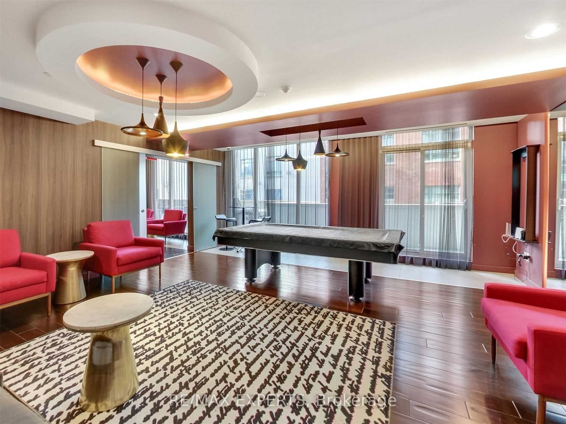 105 George St, #311