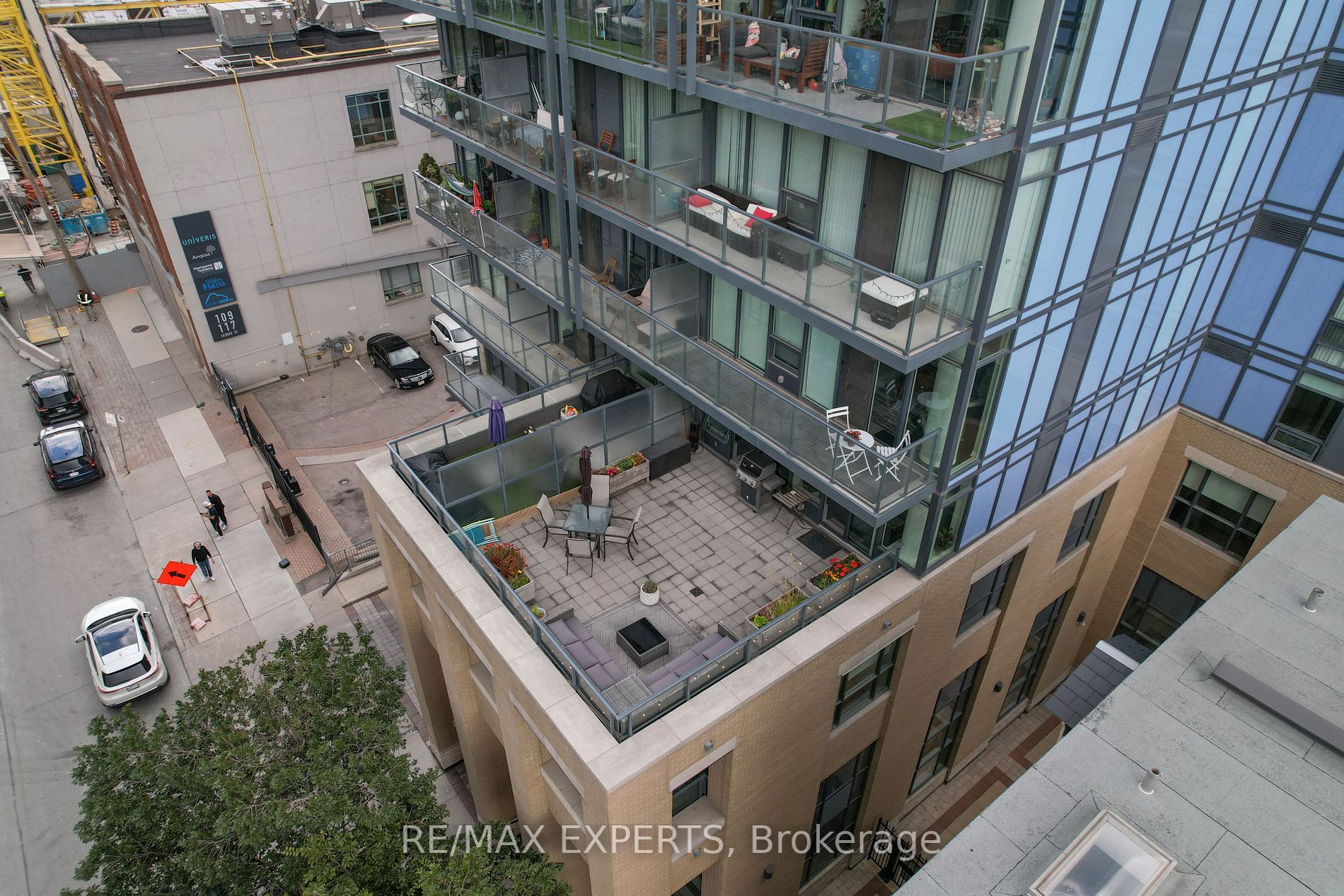 105 George St, #311