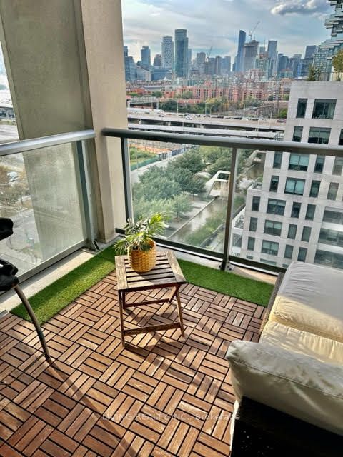 15 Merchant's Wharf, #1043