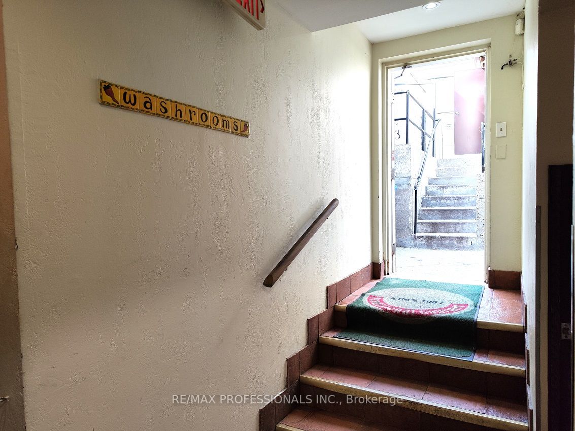 944 Eglinton Ave W
