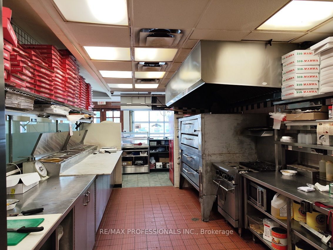 944 Eglinton Ave W