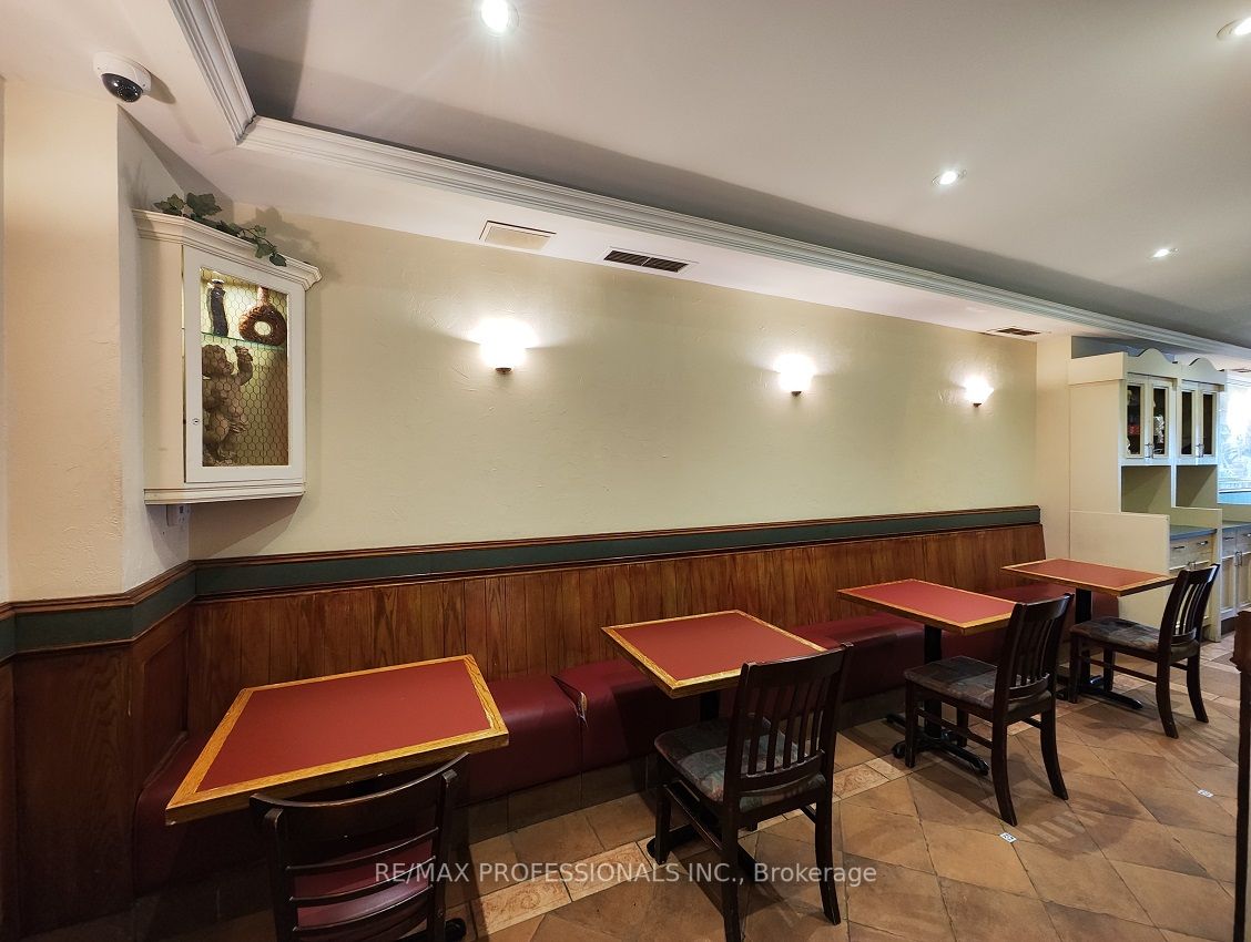 944 Eglinton Ave W