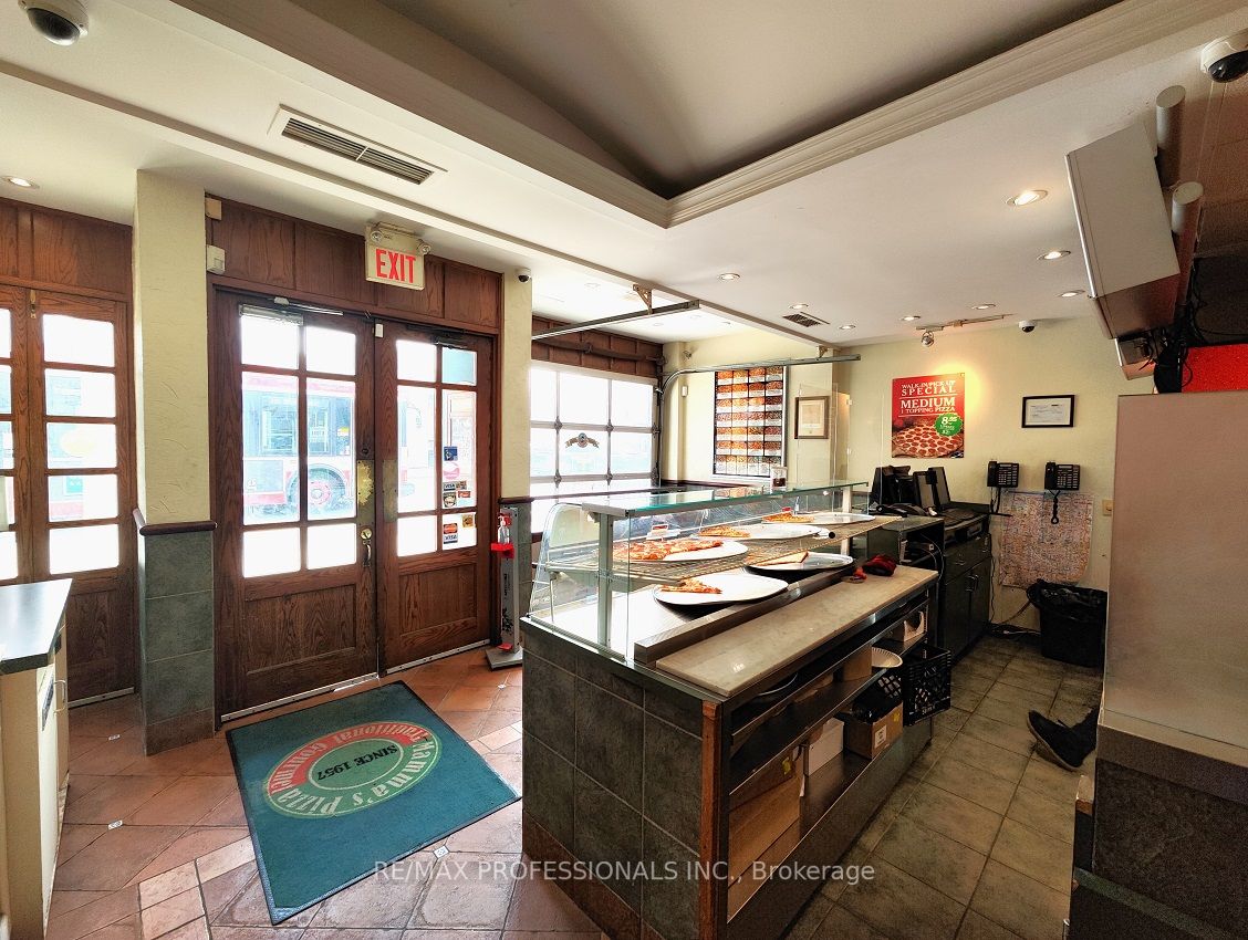 944 Eglinton Ave W