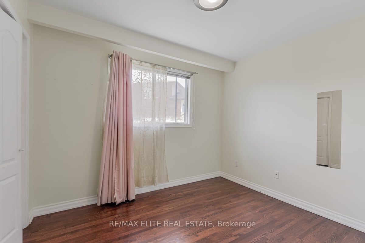 25 Navaho Dr
