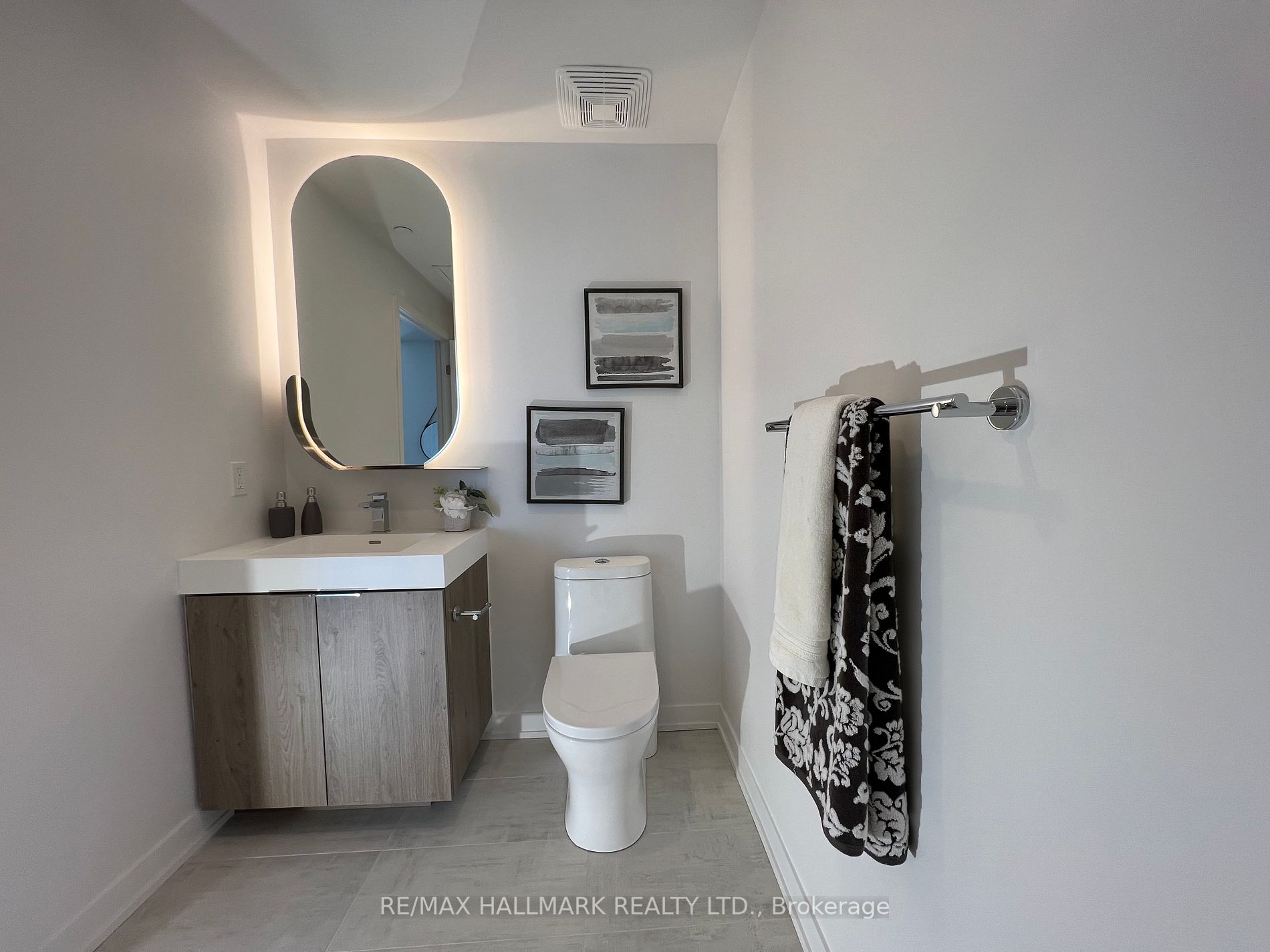 15 Holmes Ave, #3004