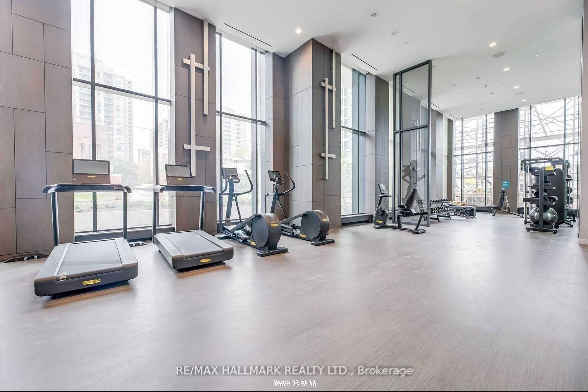 15 Holmes Ave, #3004