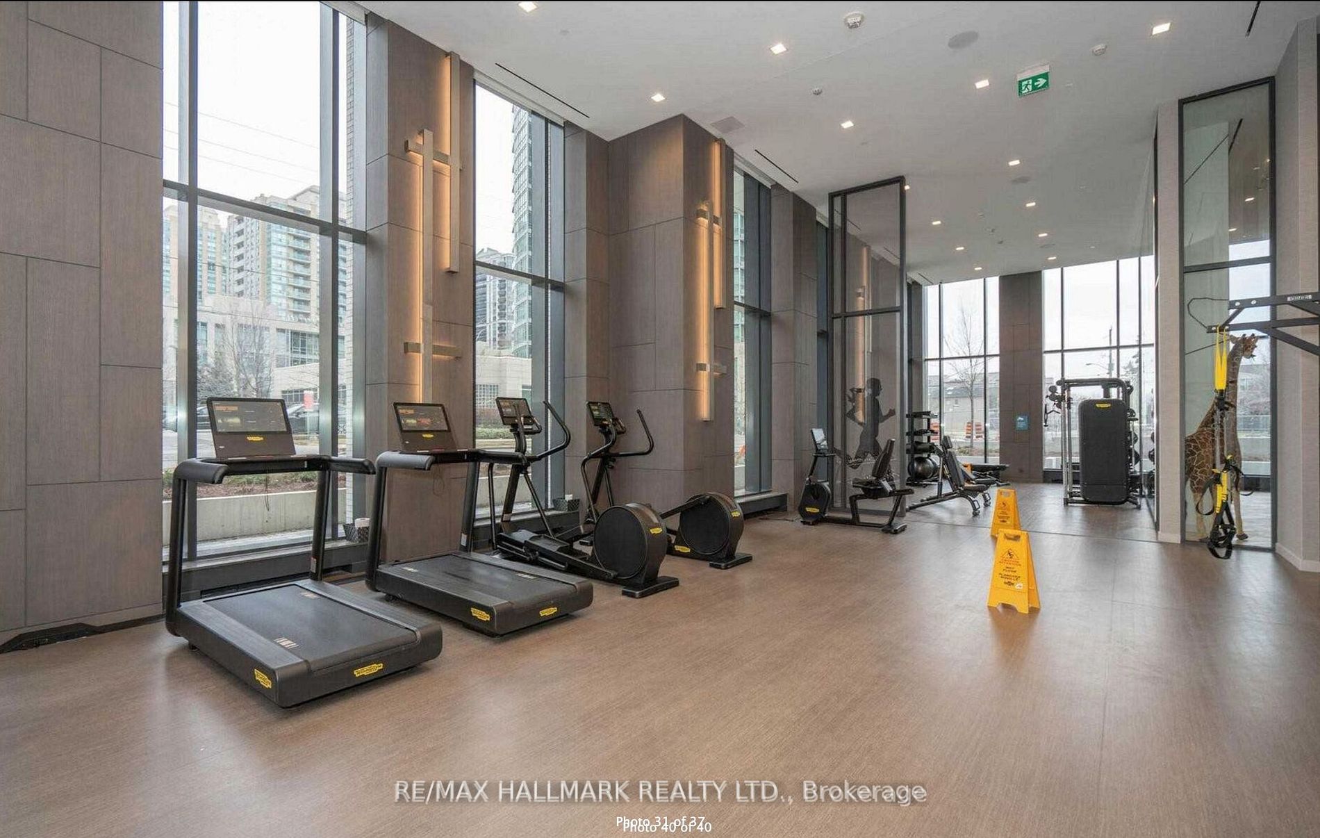 15 Holmes Ave, #3004