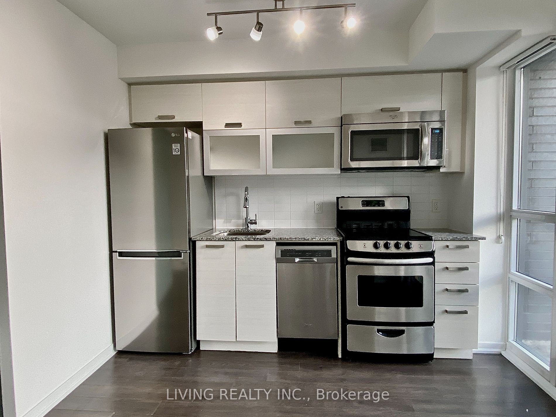 68 Abell St, #545