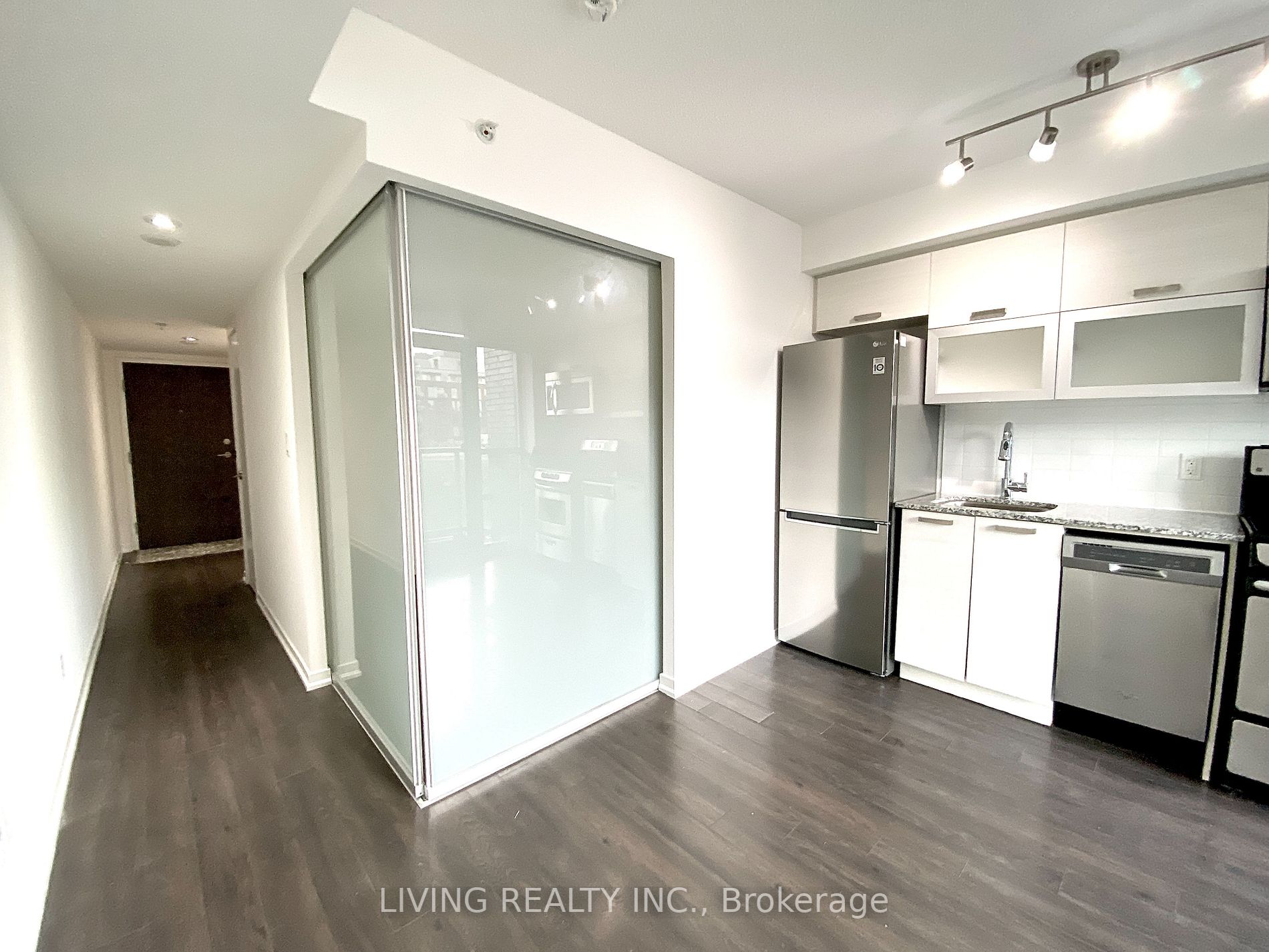 68 Abell St, #545