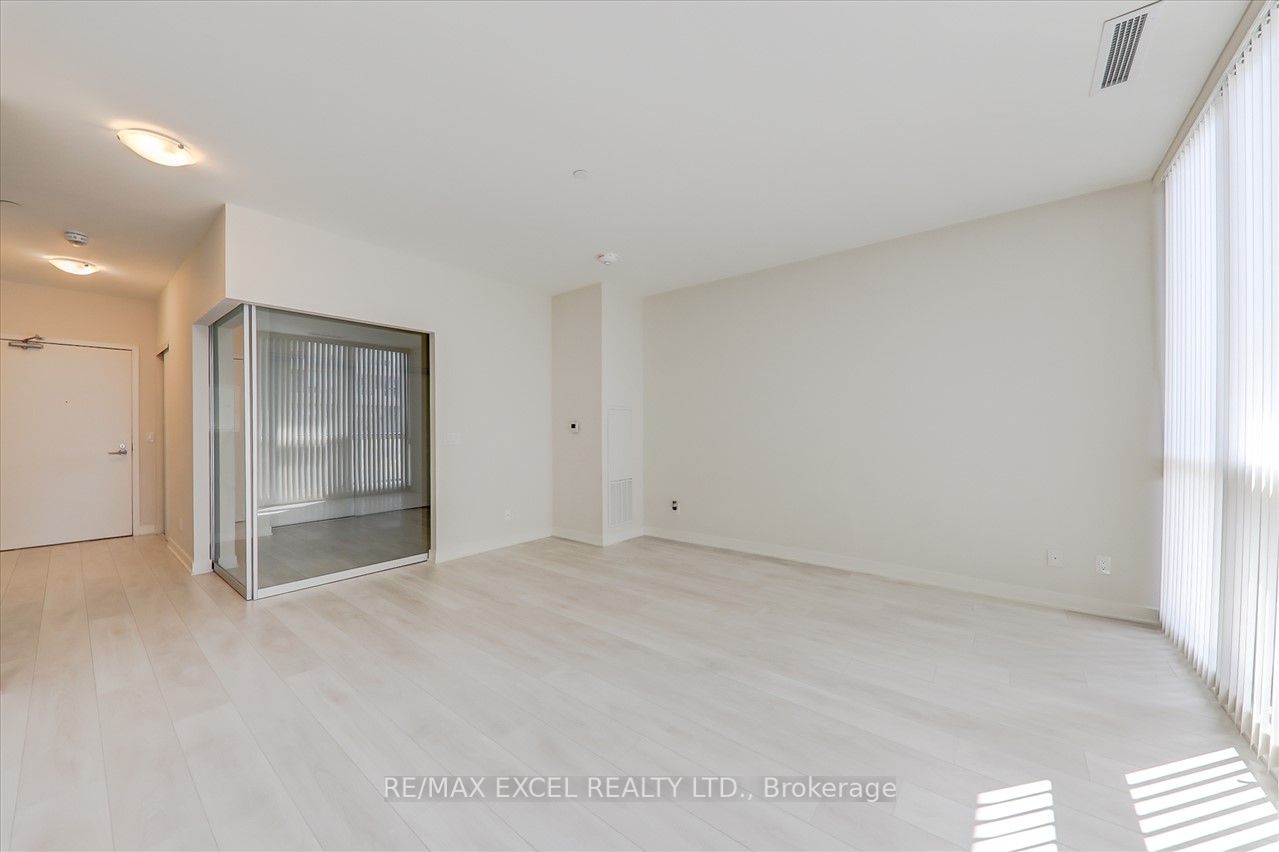 6 Sonic Way, #N312