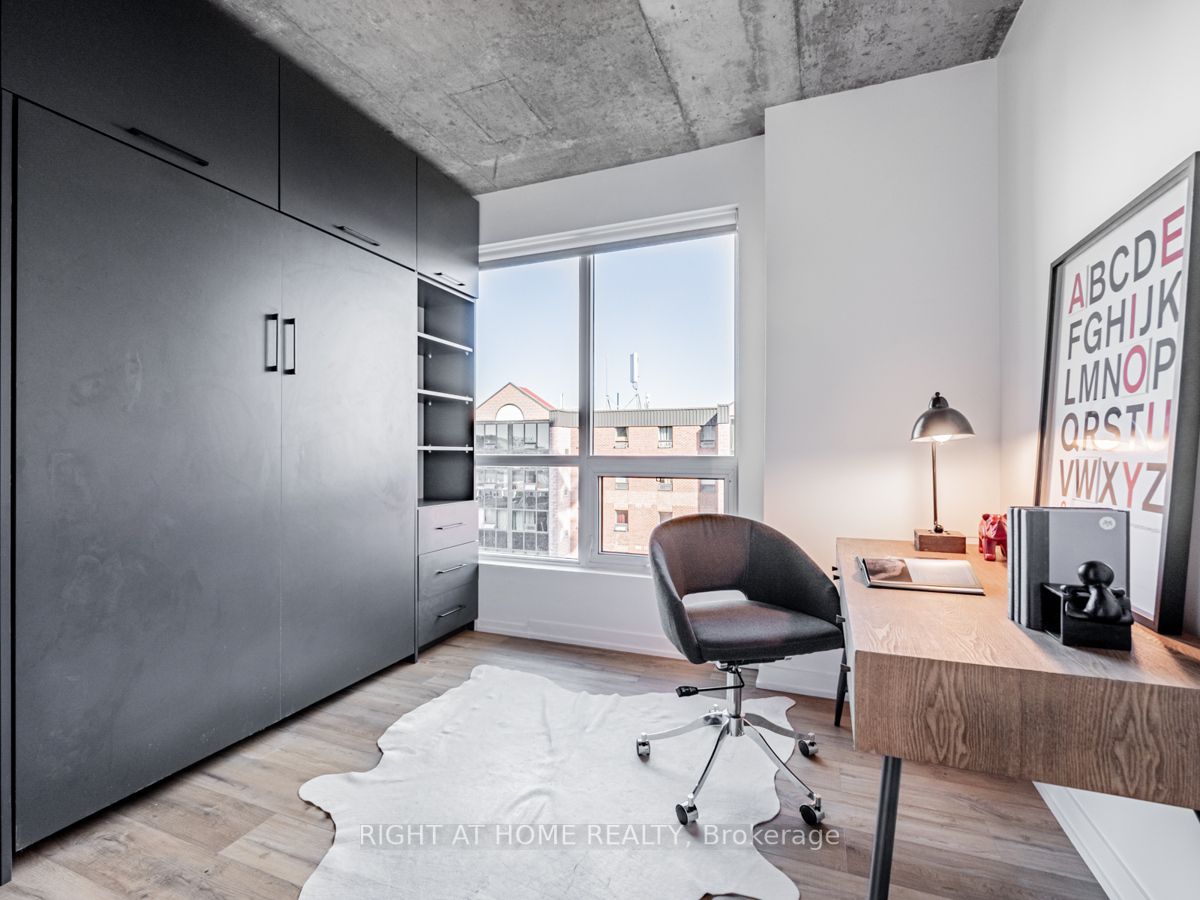 1030 King St W, #727