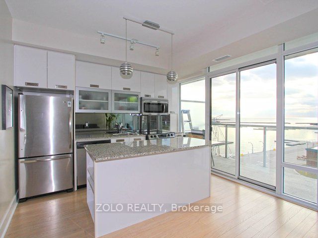 90 Stadium Rd, #325