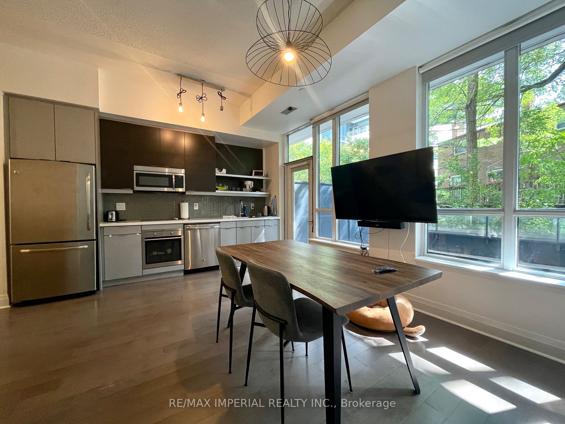 399 Spring Garden Avenue, #123