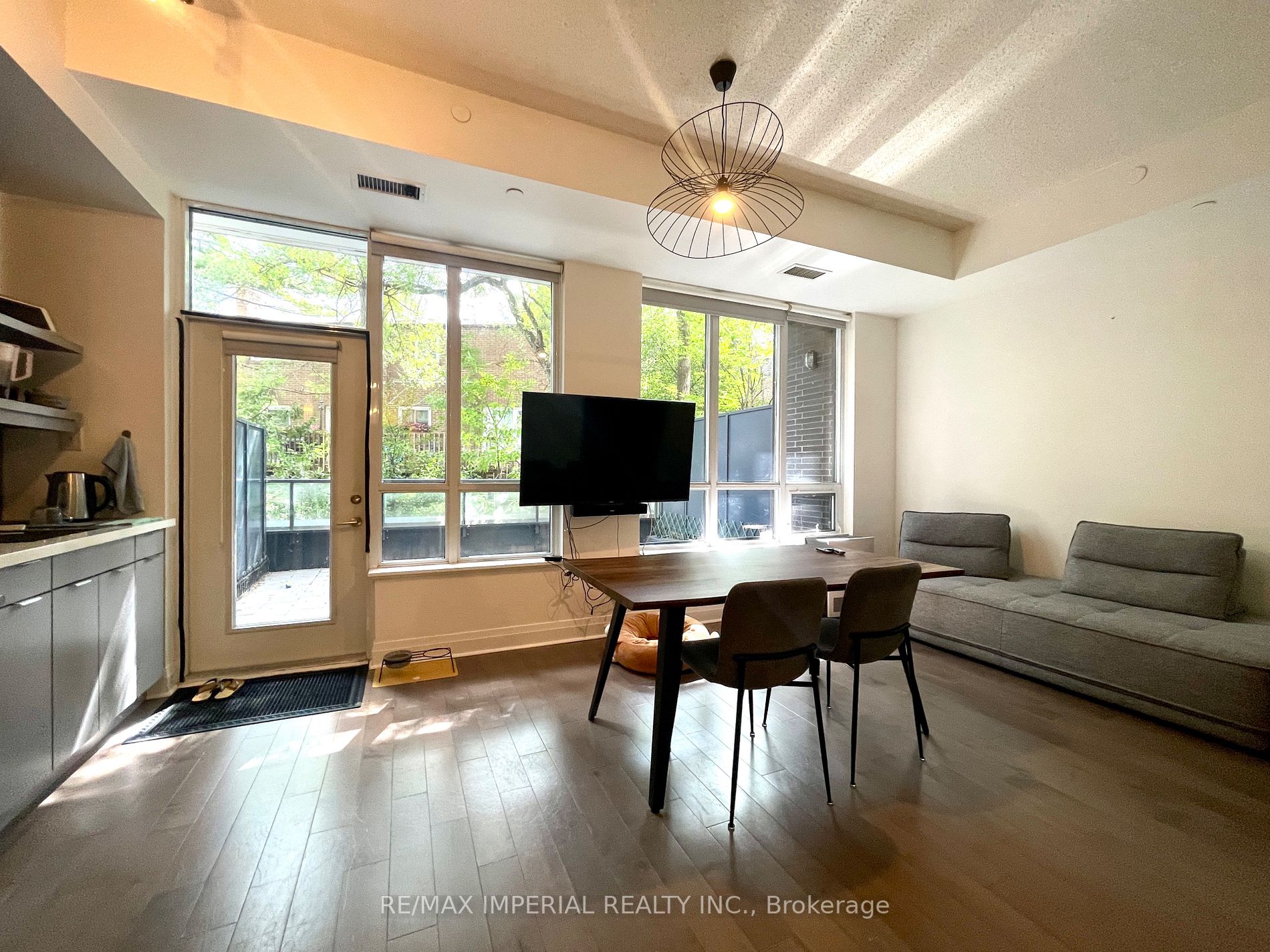 399 Spring Garden Avenue, #123